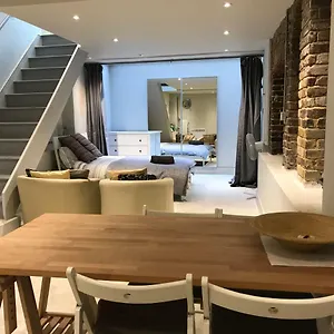Apartment Hoxton Subterranean, London