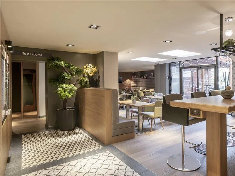 Point A London Liverpool Street 3*,