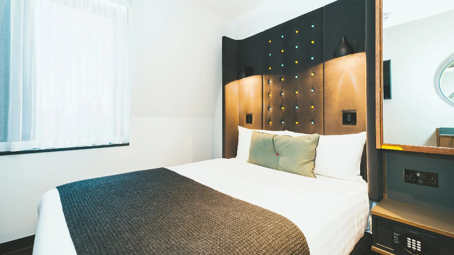 Point A London Liverpool Street Hotel