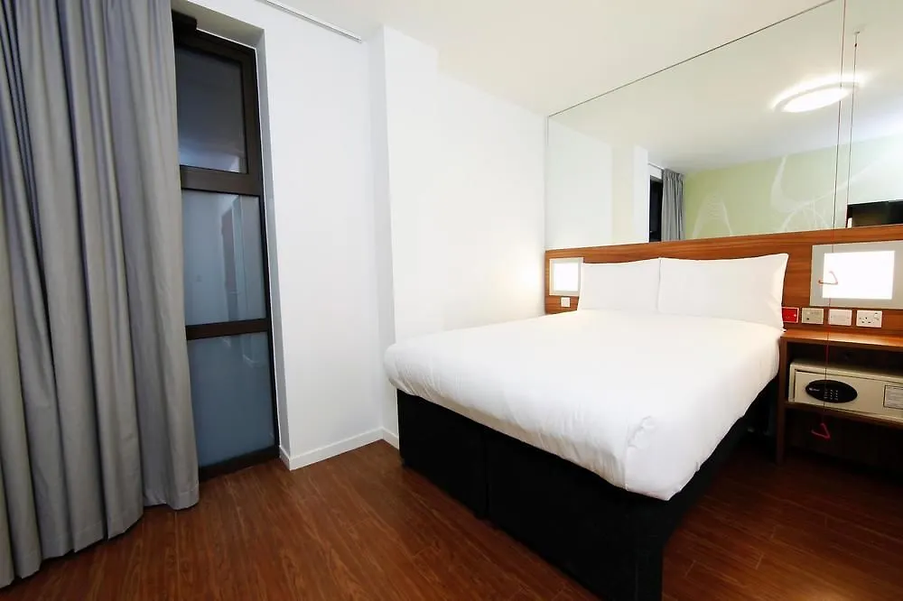 Point A London Liverpool Street Hotel
